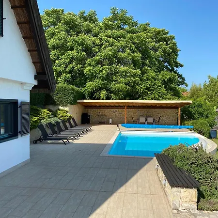 Perla Balaton Holiday home *