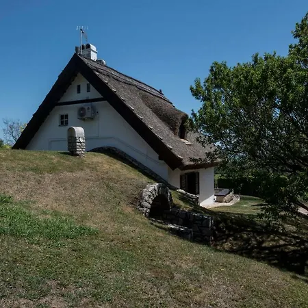 Perla Balaton Holiday home *