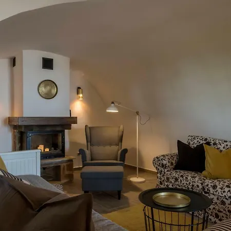 Perla Balaton بيت للعطل